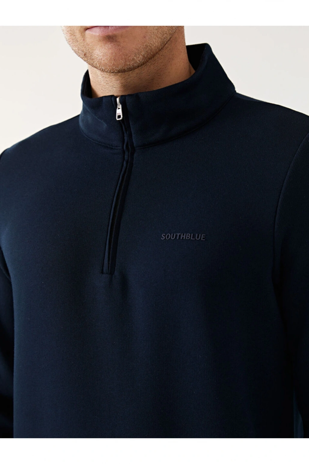 LCW Dik Yaka Uzun Kollu Baskılı Erkek Sweatshirt