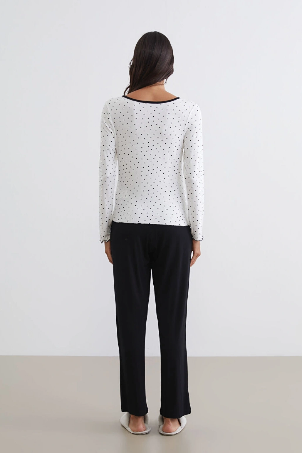 LCW DREAM Siyah Bisiklet Yaka Puantiyeli Kadın Pijama Takım