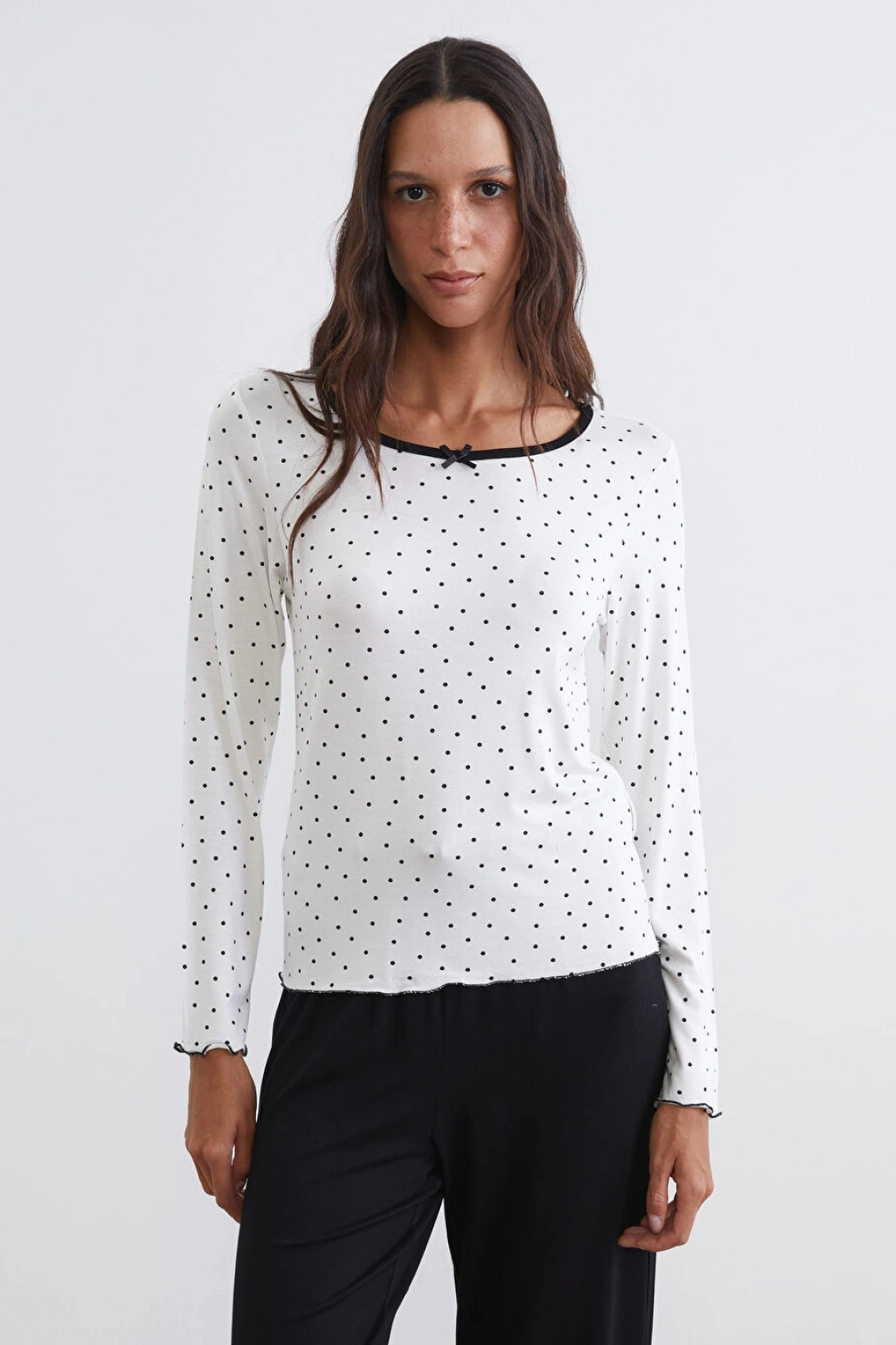 LCW DREAM Siyah Bisiklet Yaka Puantiyeli Kadın Pijama Takım