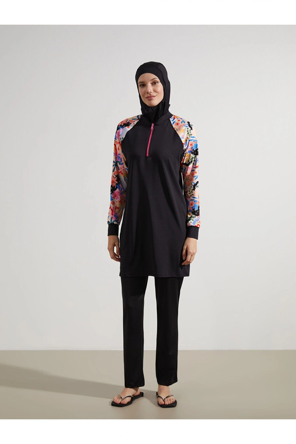 LCW DREAM Siyah Kolej Yaka Desenli Kadın Tesettür Mayo Üst