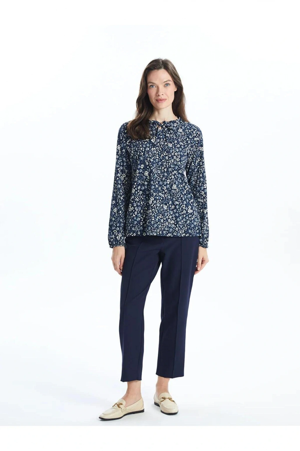 LCW Grace Bağlamalı Yaka Desenli Kadın Bluz (W5)