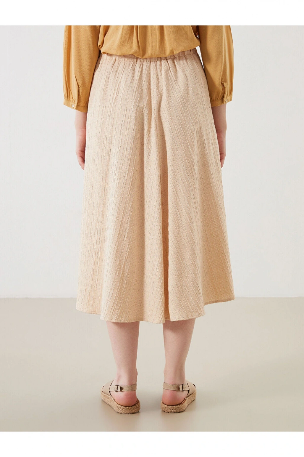 LCW Grace Bej Beli Lastikli Dokulu A Kesim Etek