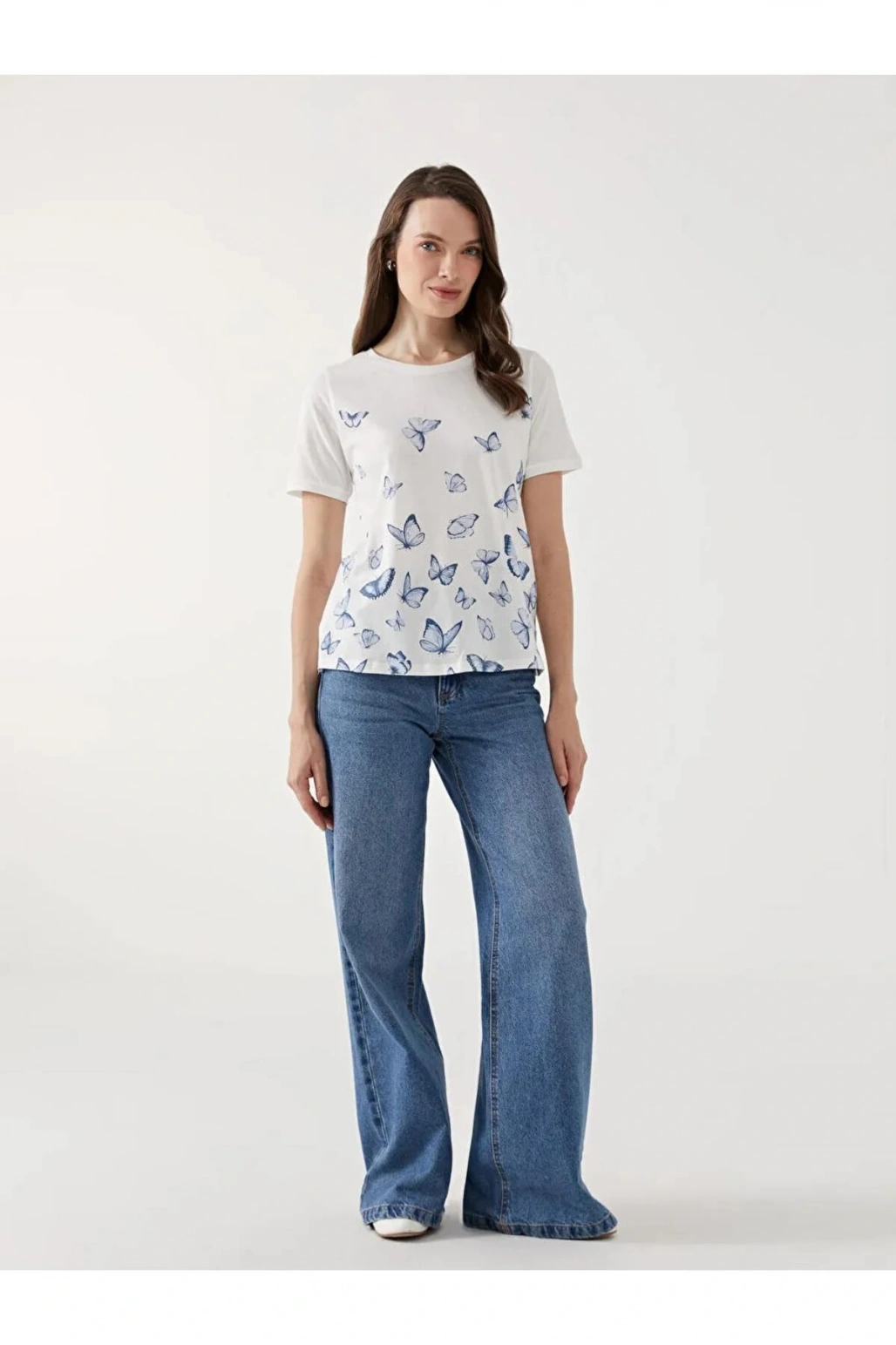 LCW Grace Beyaz Bisiklet Yaka Baskılı Kadın Tişört