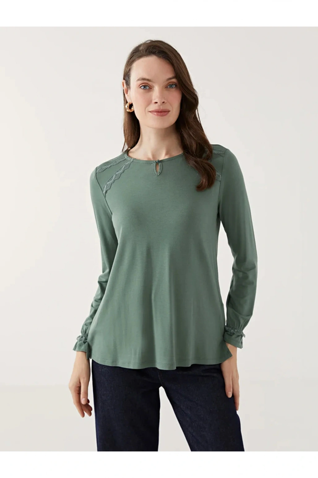 LCW Grace Bisiklet Yaka Dantel Detaylı Kadın Bluz