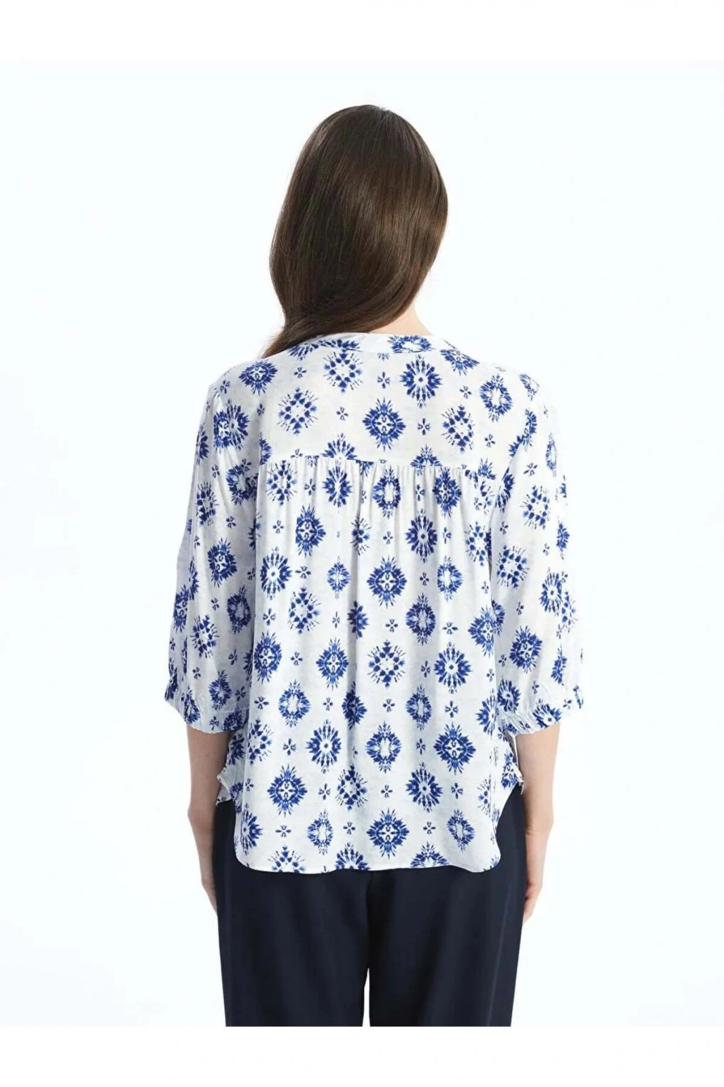 LCW Grace Ekru Kaçık Yaka Desenli Kadın Bluz