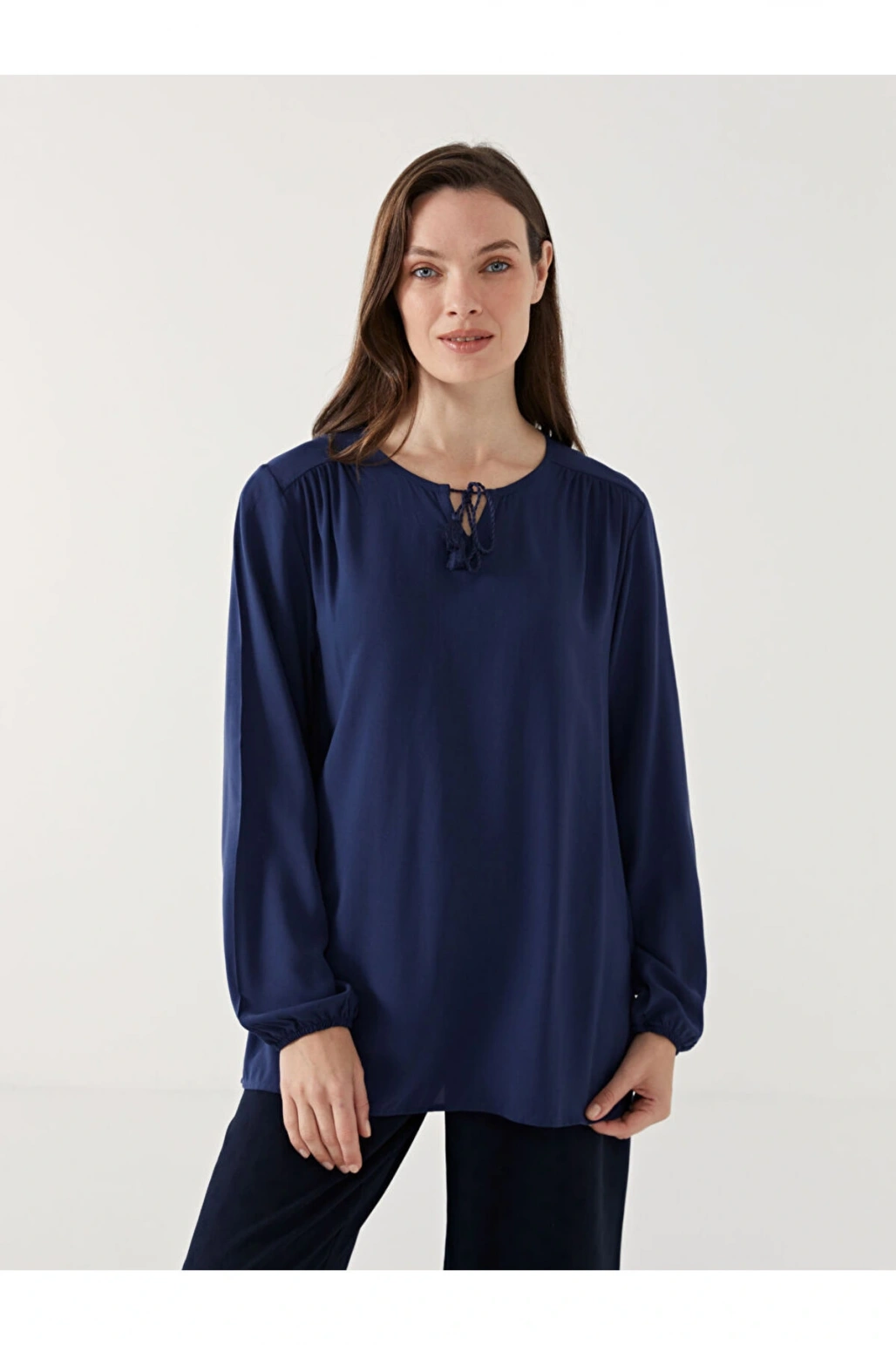 LCW Grace Lacivert Bağlamalı Yaka Kadın Bluz
