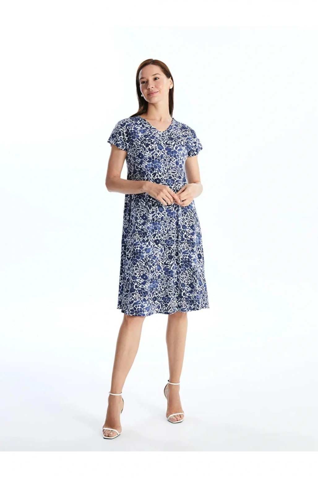 LCW Grace Lacivert V Yaka Çiçekli A Kesim Kadın Elbise