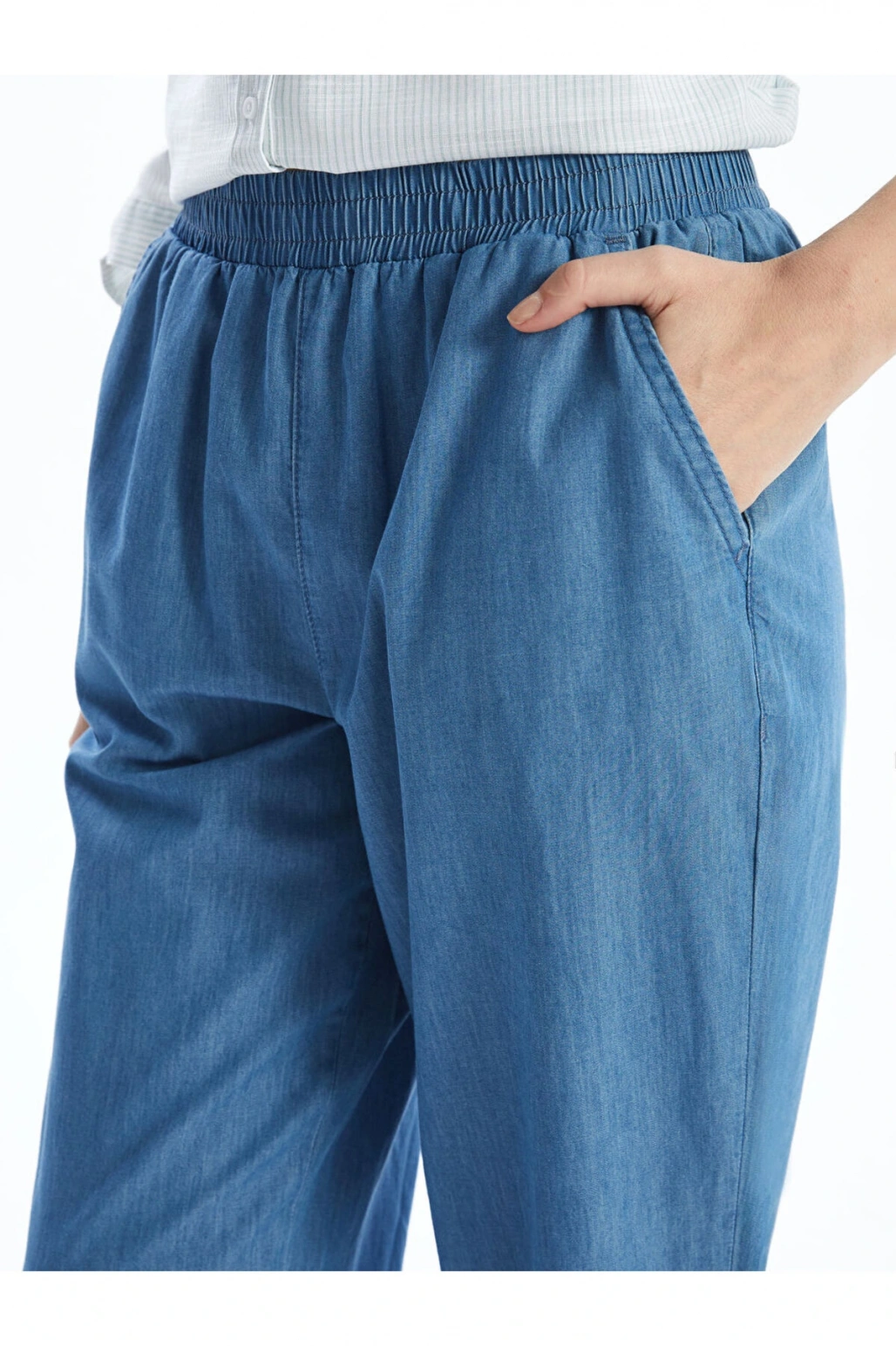 LCW Grace Mavi Beli Lastikli Kadın Jean Kapri