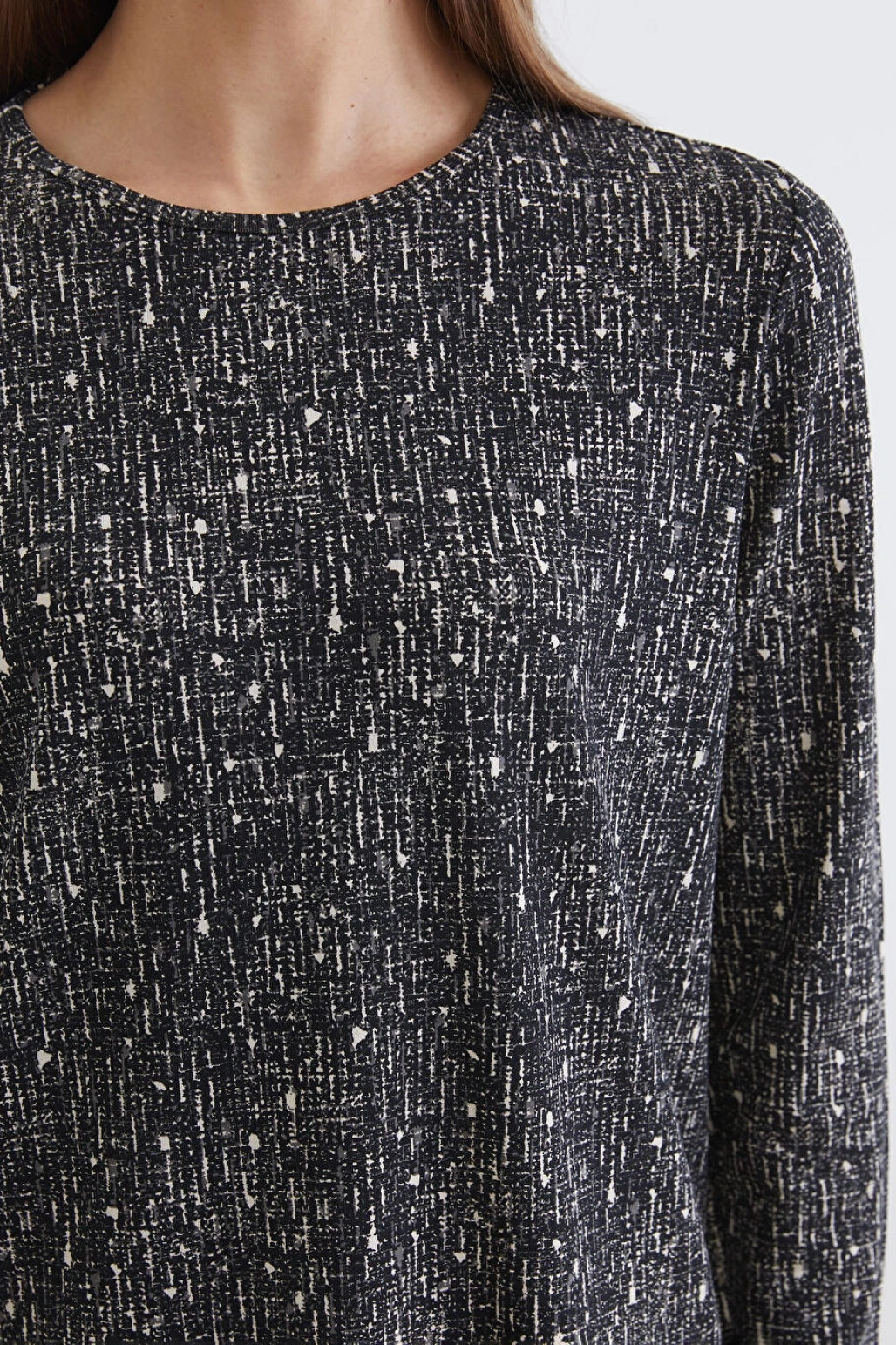 LCW Grace Siyah Bisiklet Yaka Desenli Bluz