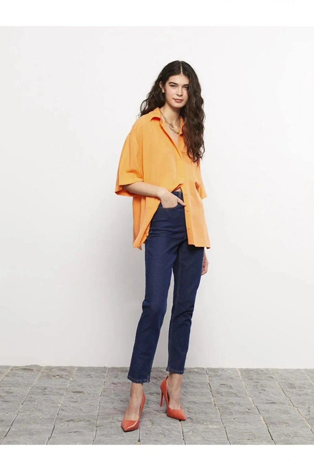 LCW Jeans İndigo Yüksek Bel Mom Fit Düz Cep Detaylı Kadın Rodeo Jean Pantolon