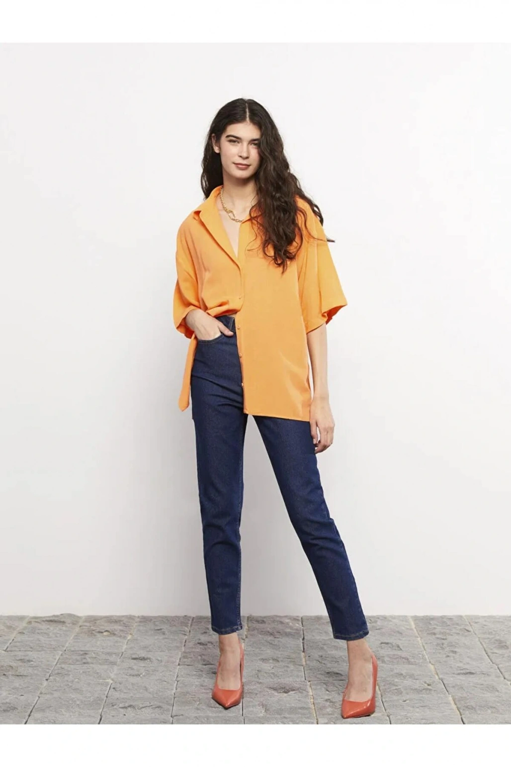 LCW Jeans İndigo Yüksek Bel Mom Fit Düz Cep Detaylı Kadın Rodeo Jean Pantolon