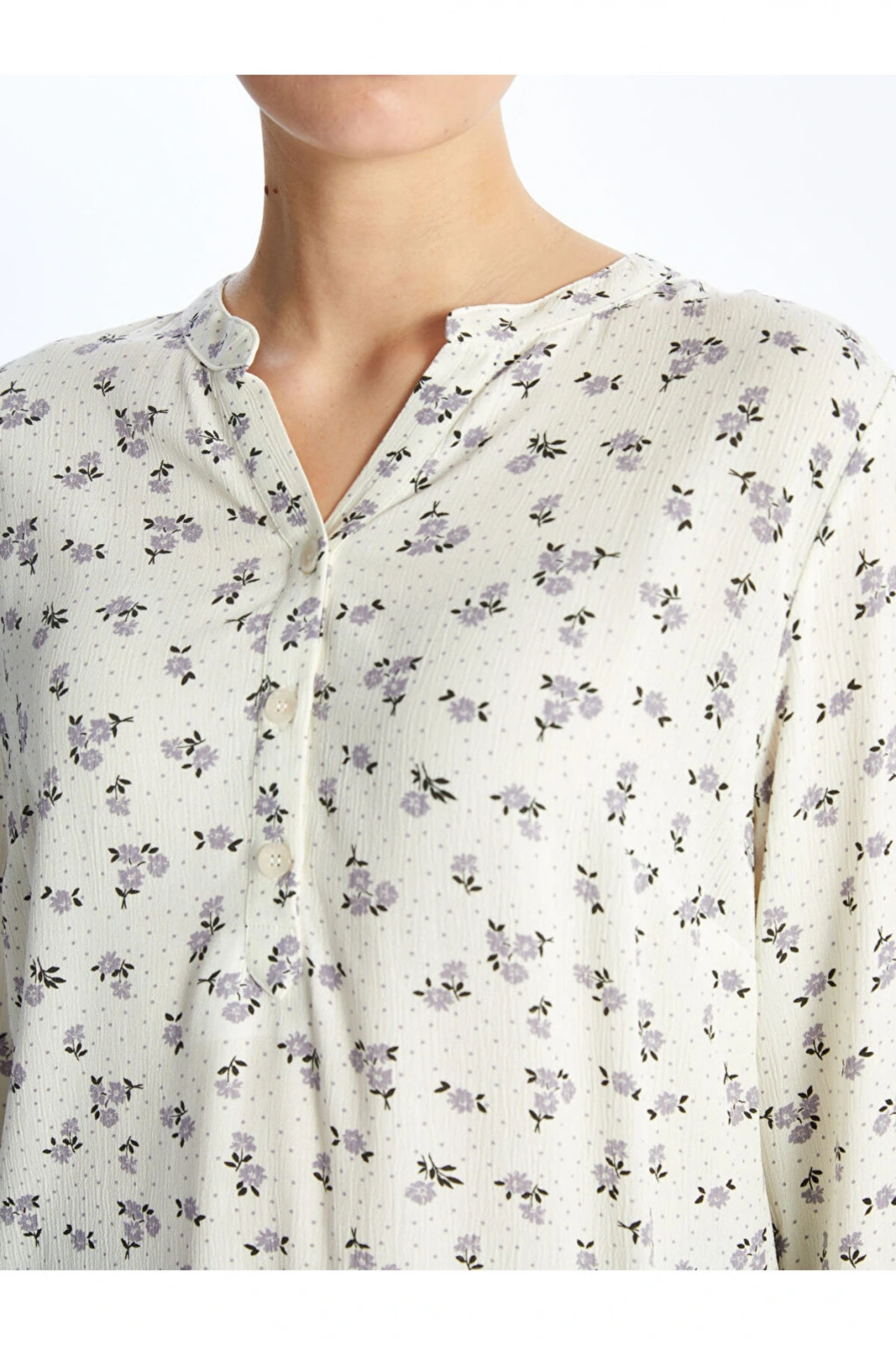 LCW Kaçık Yaka Desenli Uzun Kollu Kadın Bluz