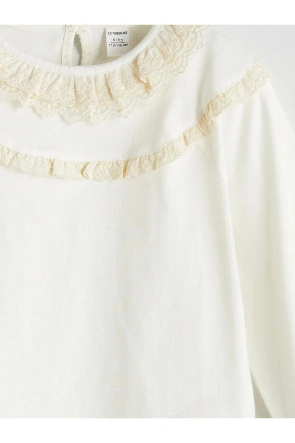 LCW Kids Bej Bisiklet Yaka Nakışlı Kız Çocuk Tişört