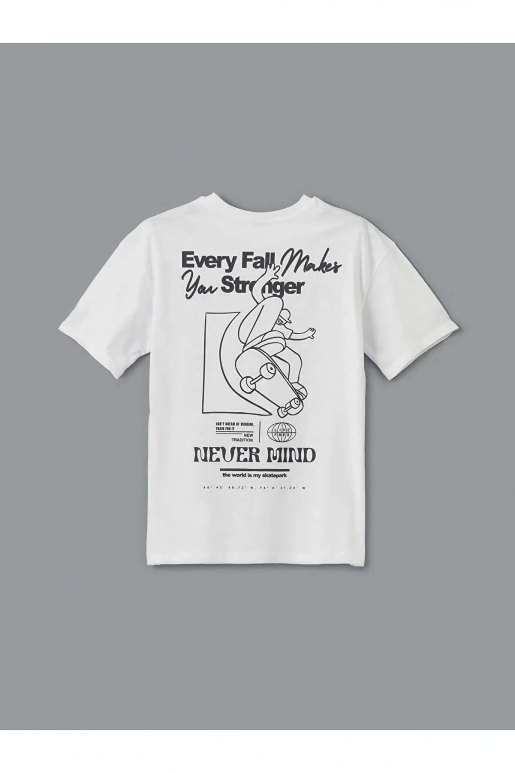 LCW Kids Beyaz Bisiklet Yaka Erkek Çocuk Tişört