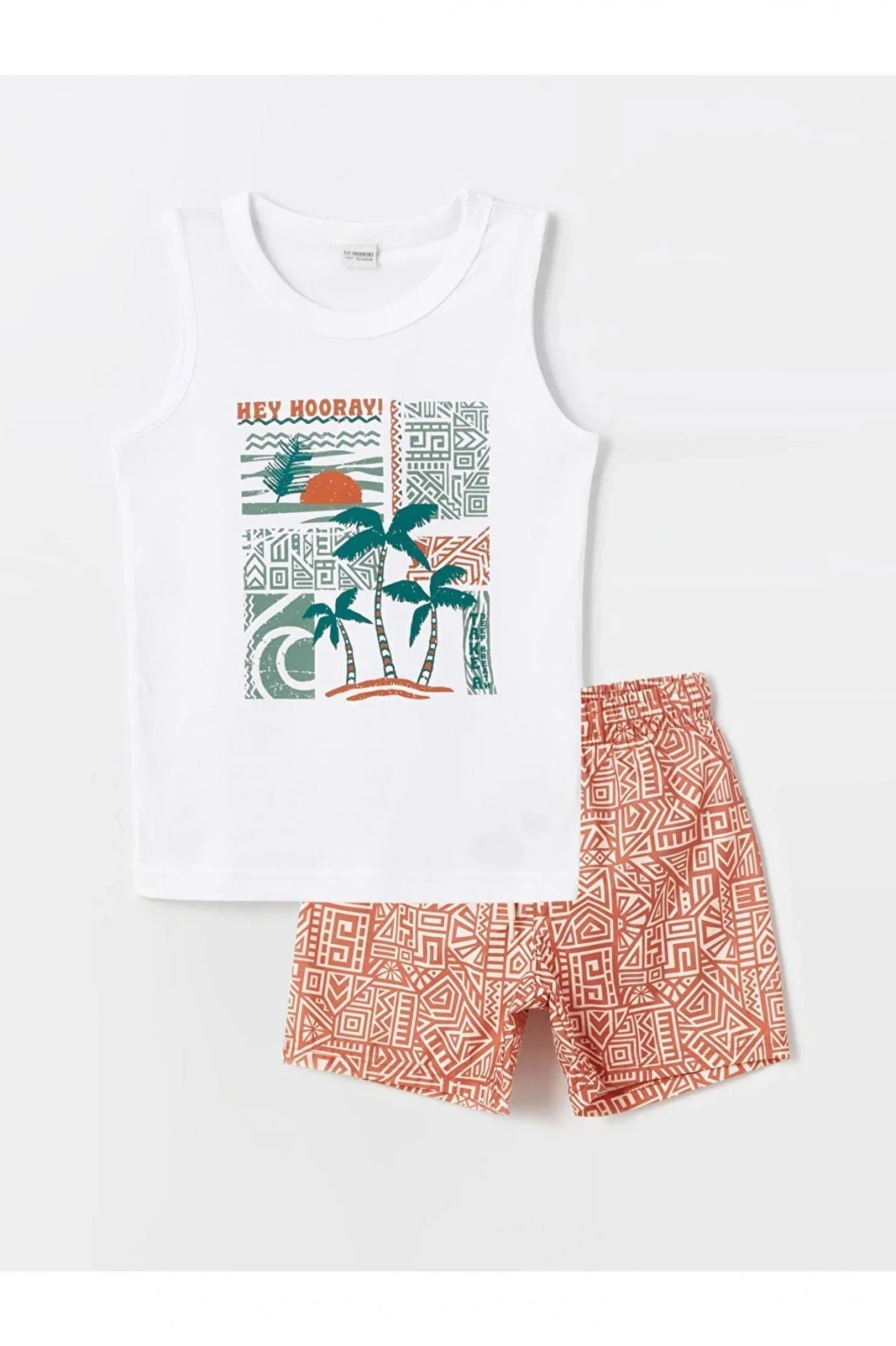 LCW Kids Bisiklet Yaka Erkek Çocuk Atlet ve Deniz Şortu