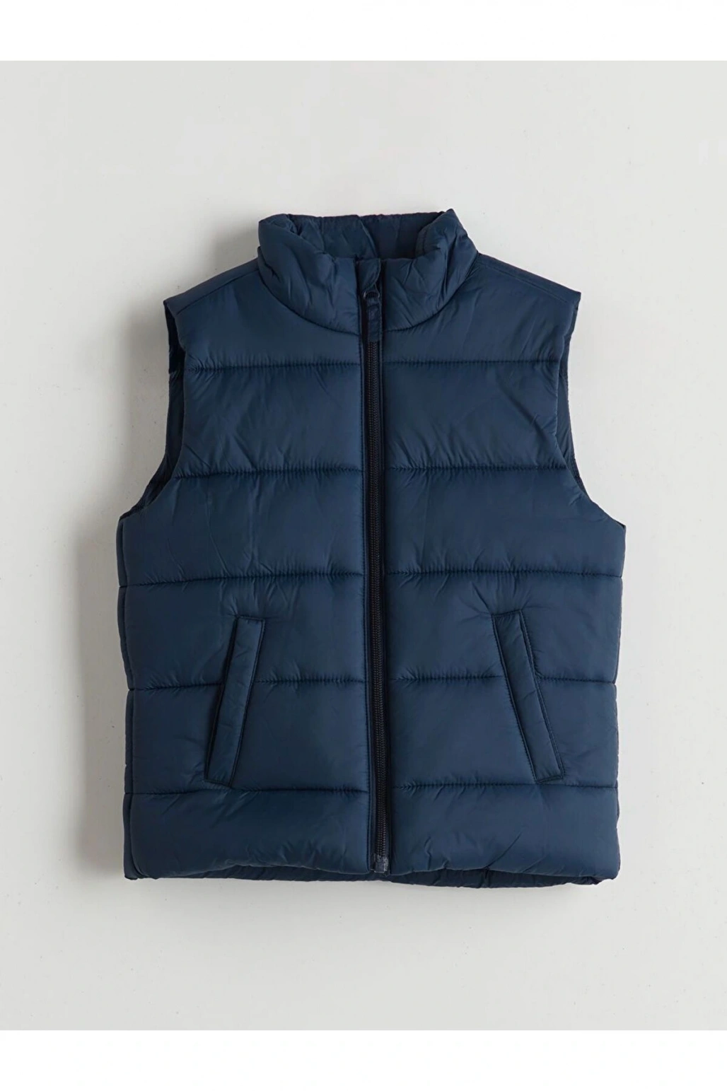 LCW Kids Dik Yaka Erkek Çocuk Yelek