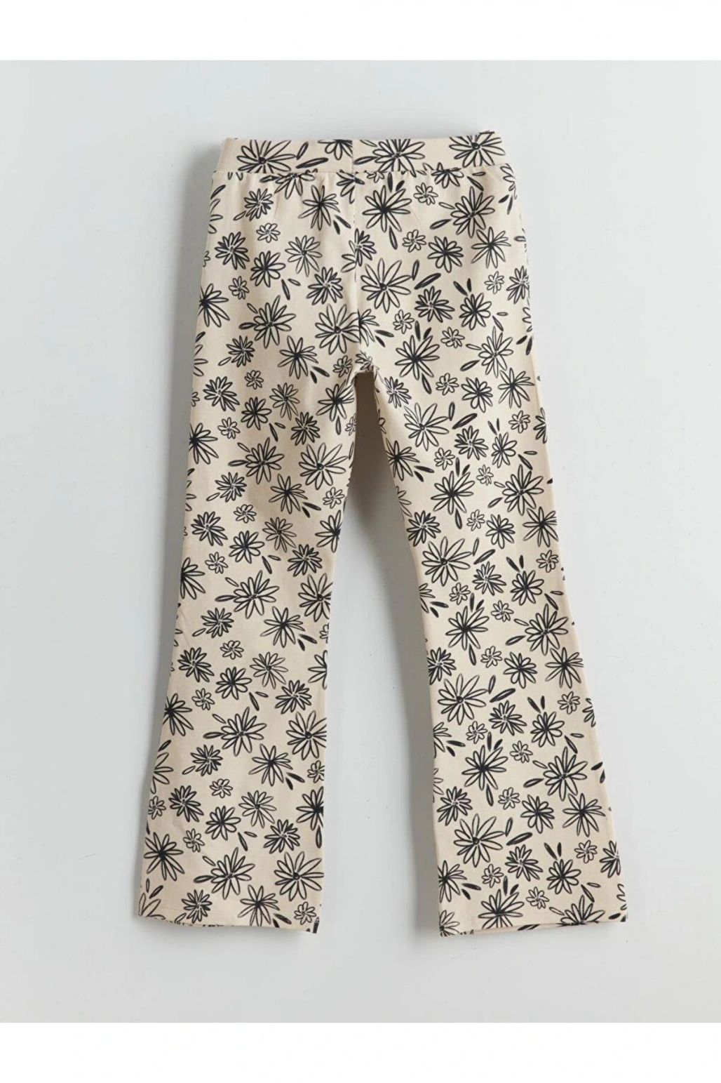 LCW Kids Ekru Beli Lastikli Çiçekli İspanyol Paça Kız Çocuk Tayt