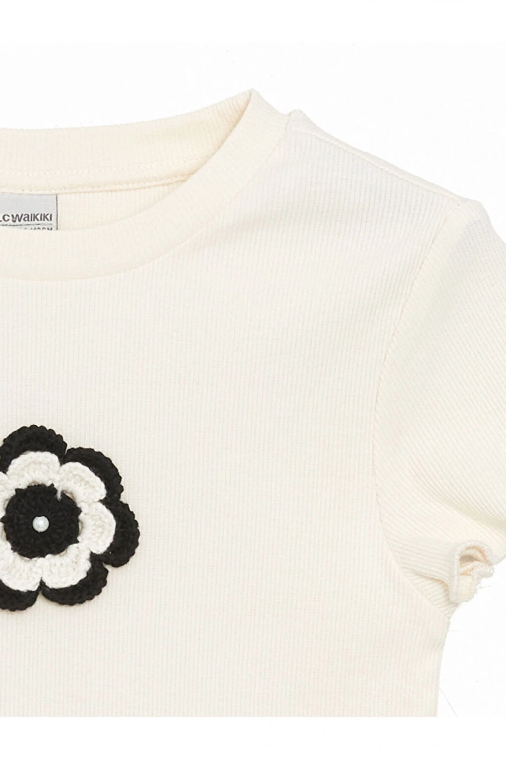 Lcw Kids Ekru Bisiklet Yaka Çiçekli Kız Çocuk Crop Tişört