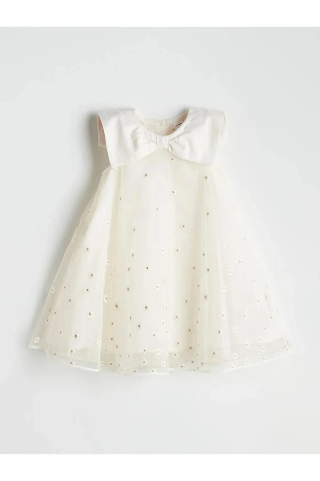 LCW Kids Ekru Kurdele Detaylı Kız Çocuk Dantel Elbise