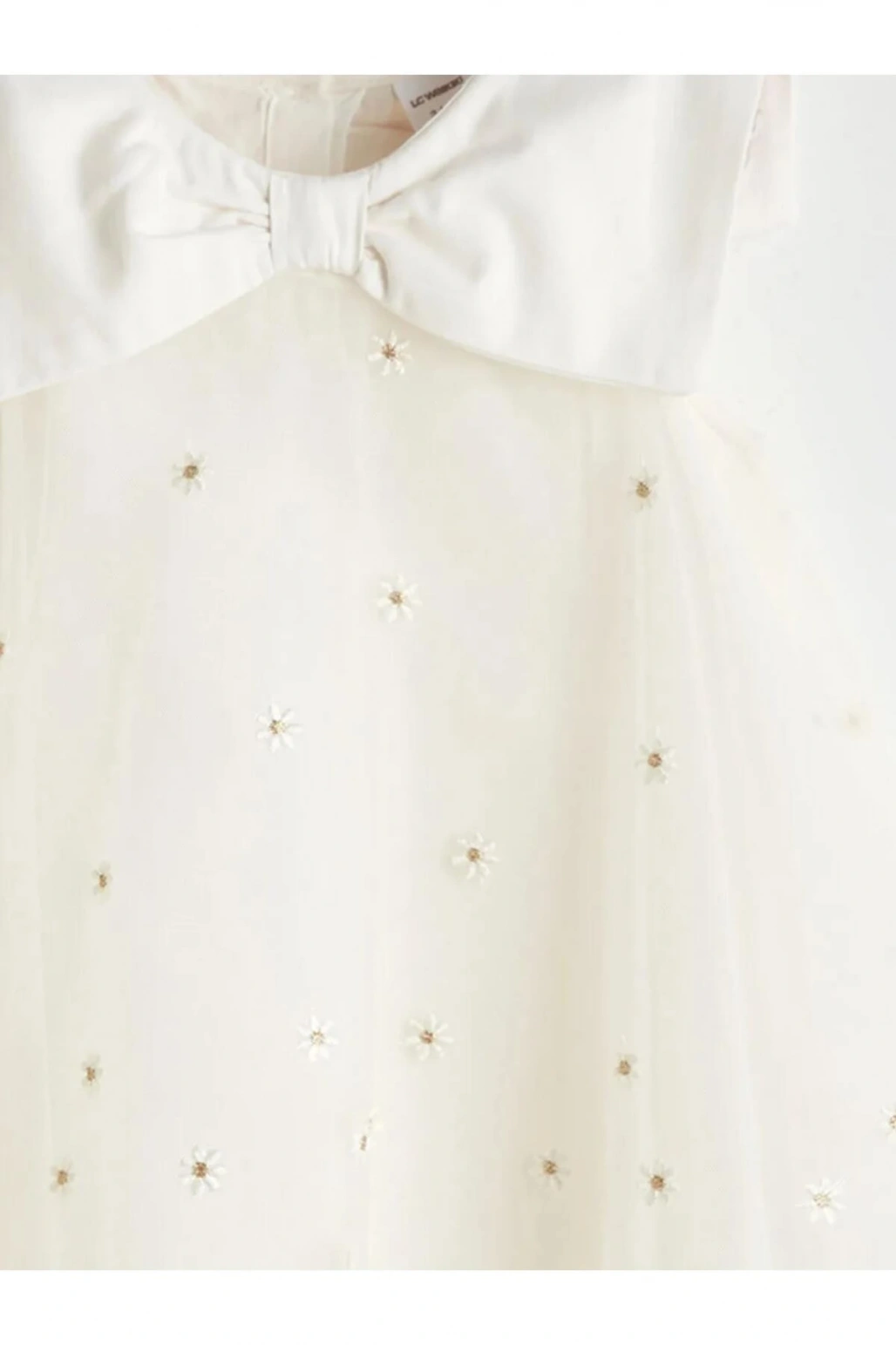 LCW Kids Ekru Kurdele Detaylı Kız Çocuk Dantel Elbise