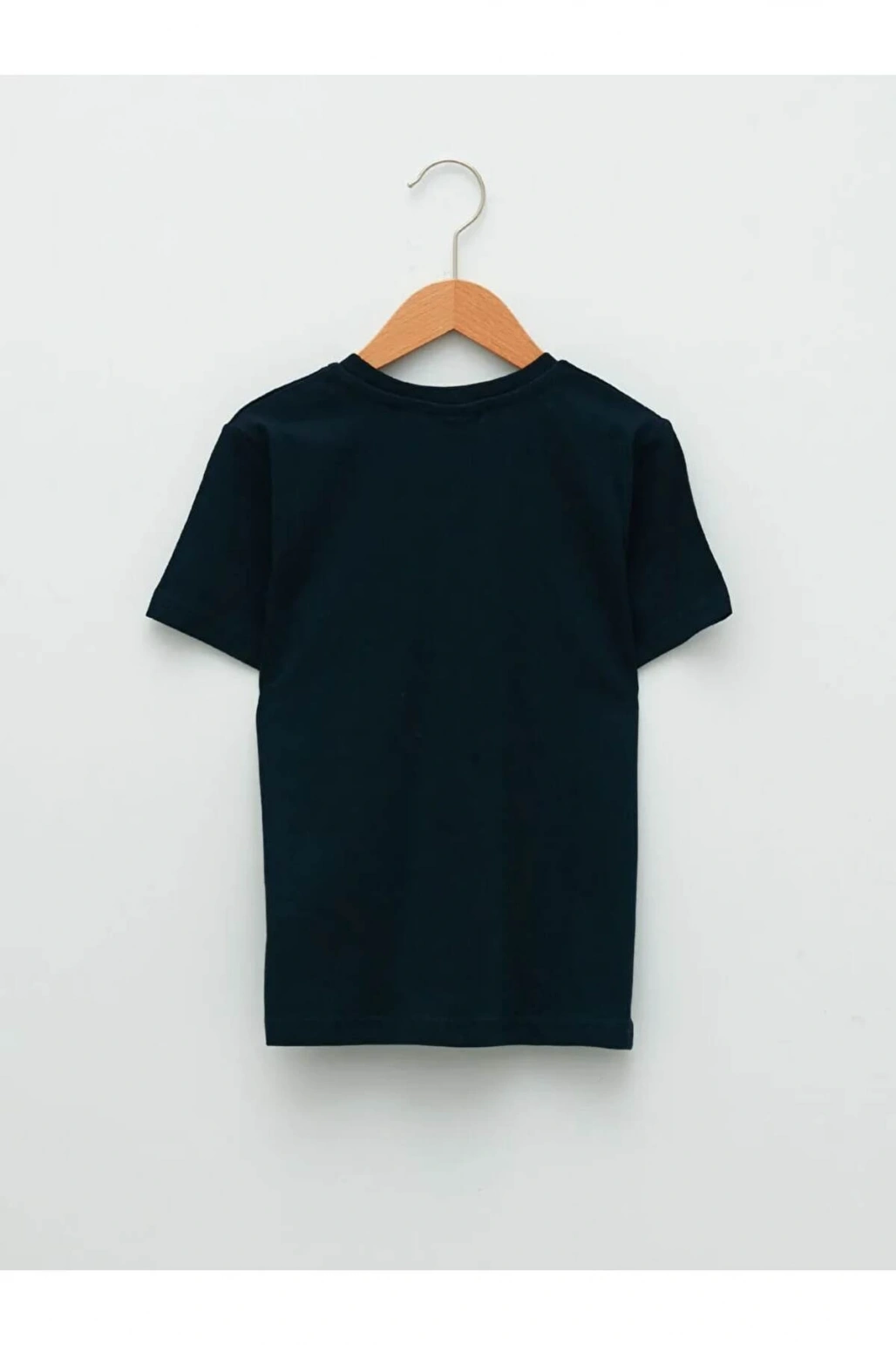 LCW Kids Lacivert Bisiklet Yaka Yılbaşı Temalı Kısa Kollu Pamuklu Erkek Çocuk Tişört