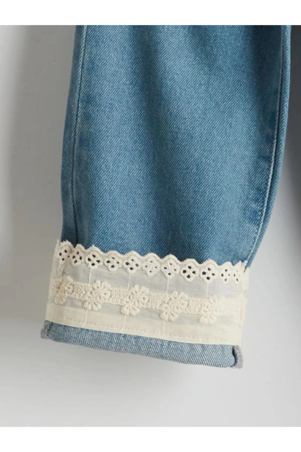 LCW Kids Mavi Dantel Detaylı Wide Leg Kız Çocuk Jean Pantolon