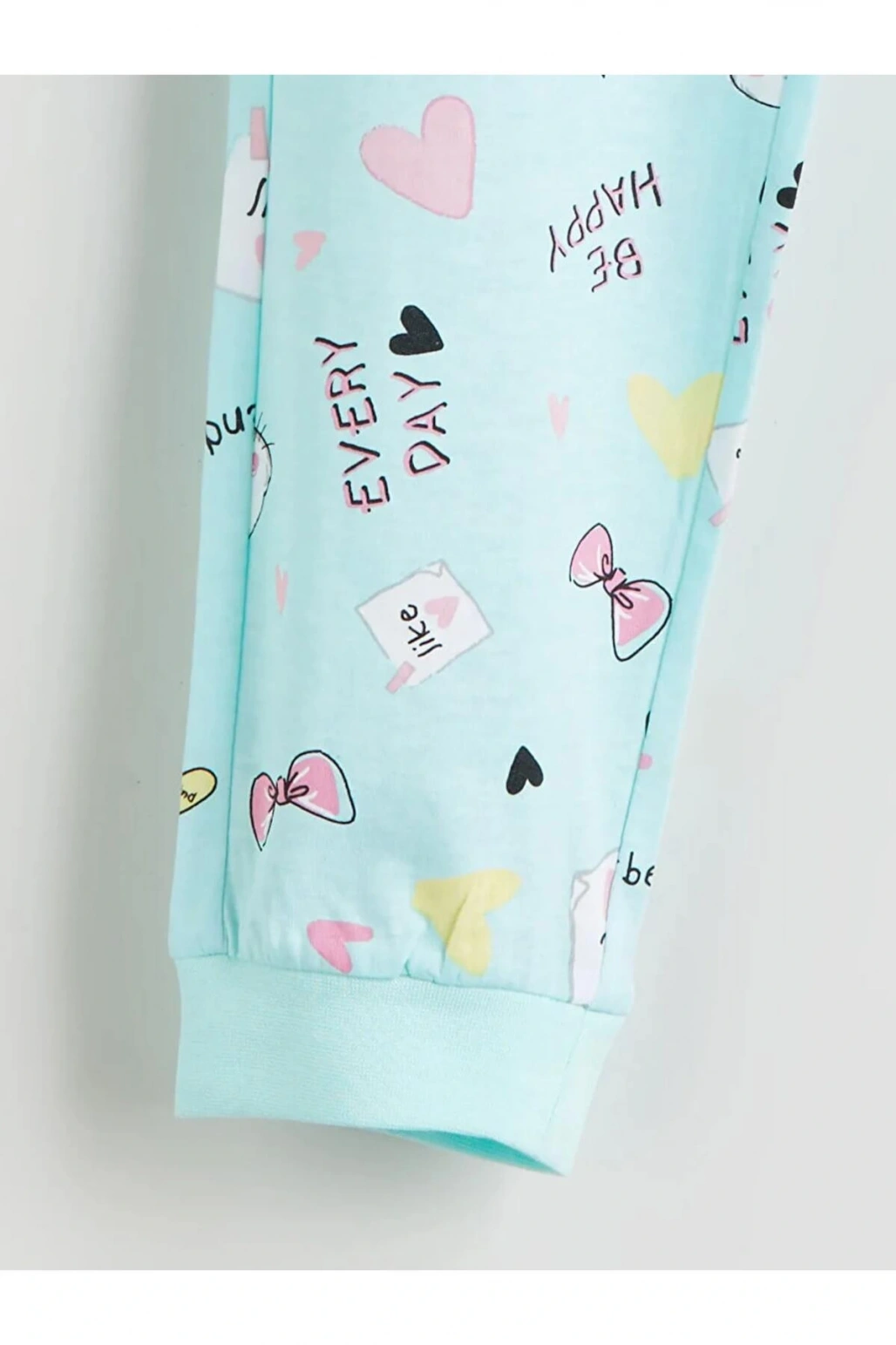 LCW Kids Pembe Bisiklet Yaka Kız Çocuk Pijama Takımı