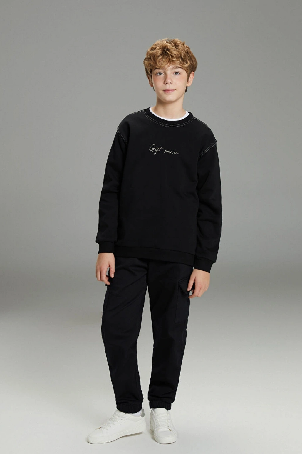 LCW Kids Siyah Baskılı Erkek Çocuk Kalın Sweatshirt