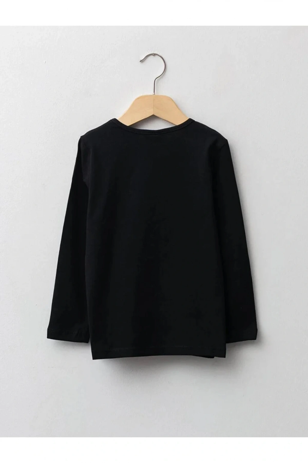 LCW Kids Siyah Bisiklet Yaka Baskılı Uzun Kollu Kız Çocuk Tişört