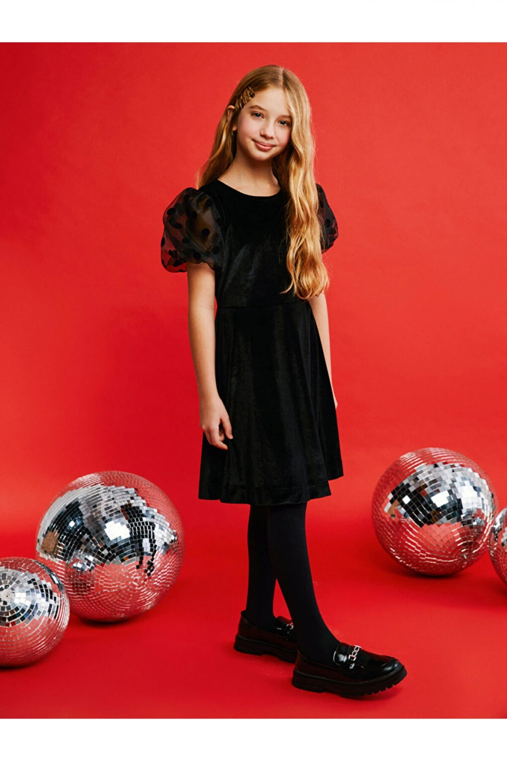 LCW Kids Siyah Bisiklet Yaka Kadife Kız Çocuk Elbise