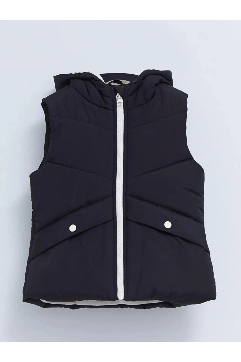 LCW Kids Siyah Kapüşonlu Basic Kız Çocuk Şişme Yelek