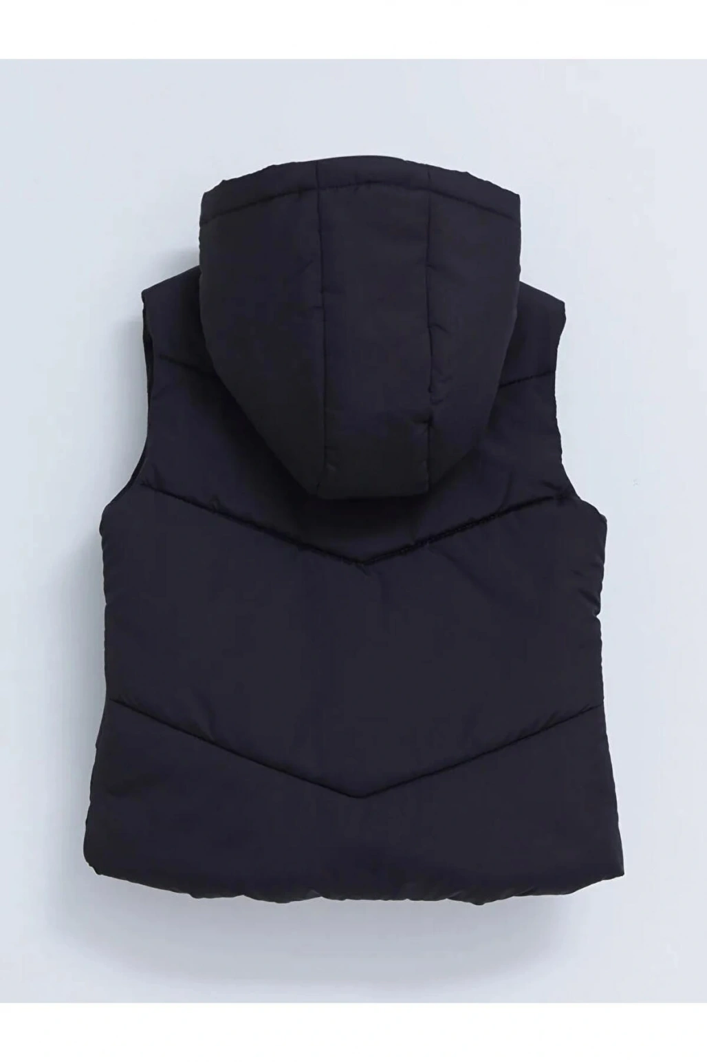 LCW Kids Siyah Kapüşonlu Basic Kız Çocuk Şişme Yelek