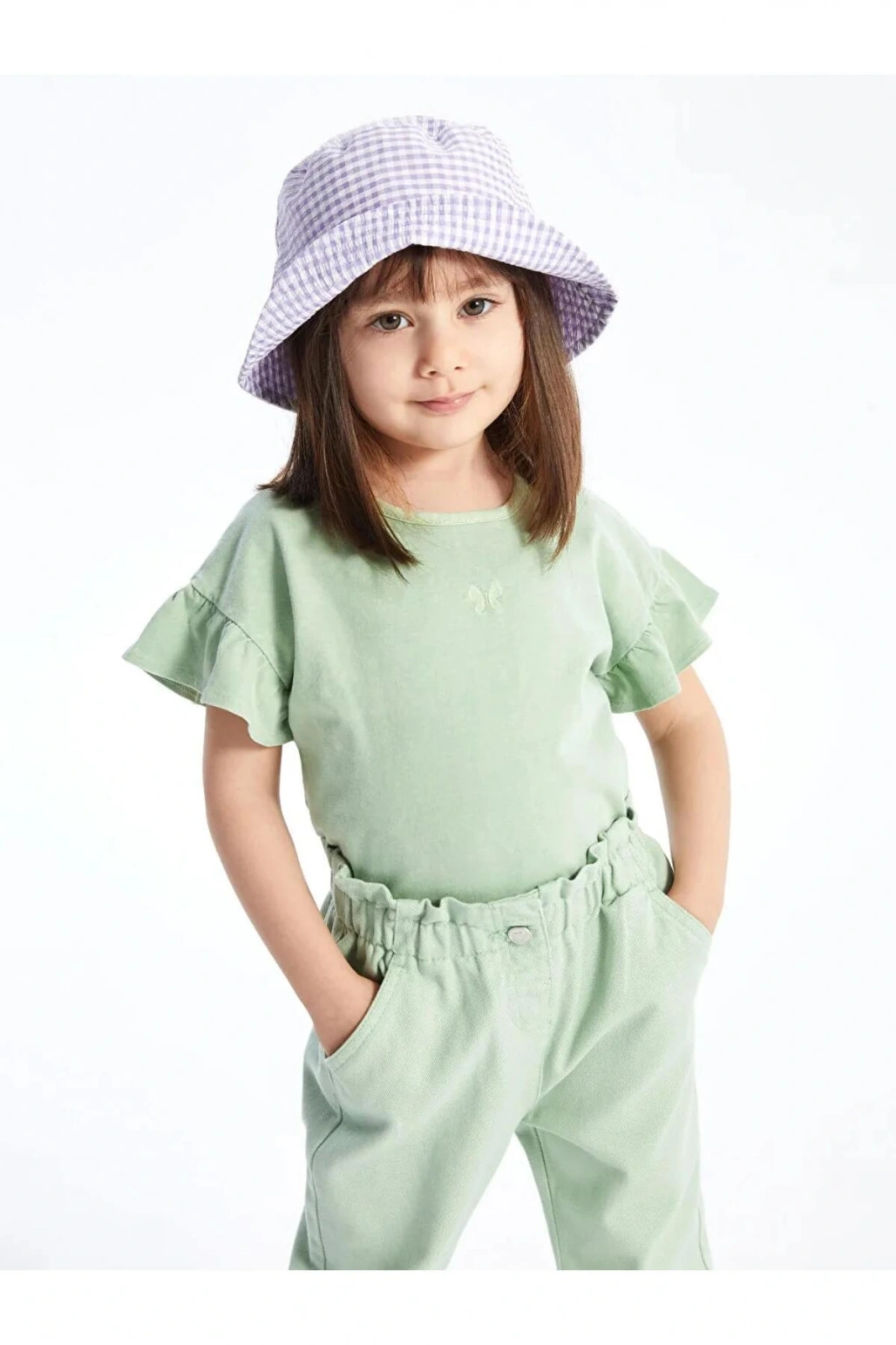 LCW Kids Yeşil Bisiklet Yaka Nakışlı Kız Bebek Tişört