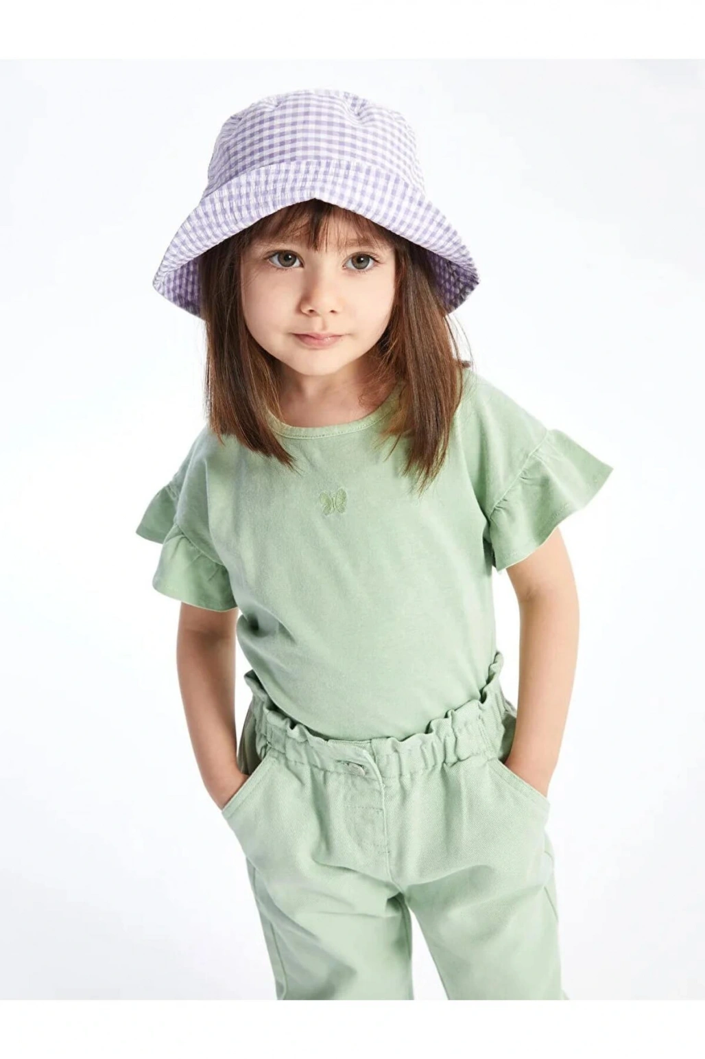 LCW Kids Yeşil Bisiklet Yaka Nakışlı Kız Bebek Tişört