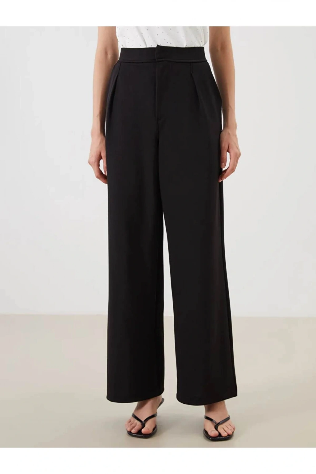 LCW Modest Siyah Loose Fit Pileli Kadın Pantolon