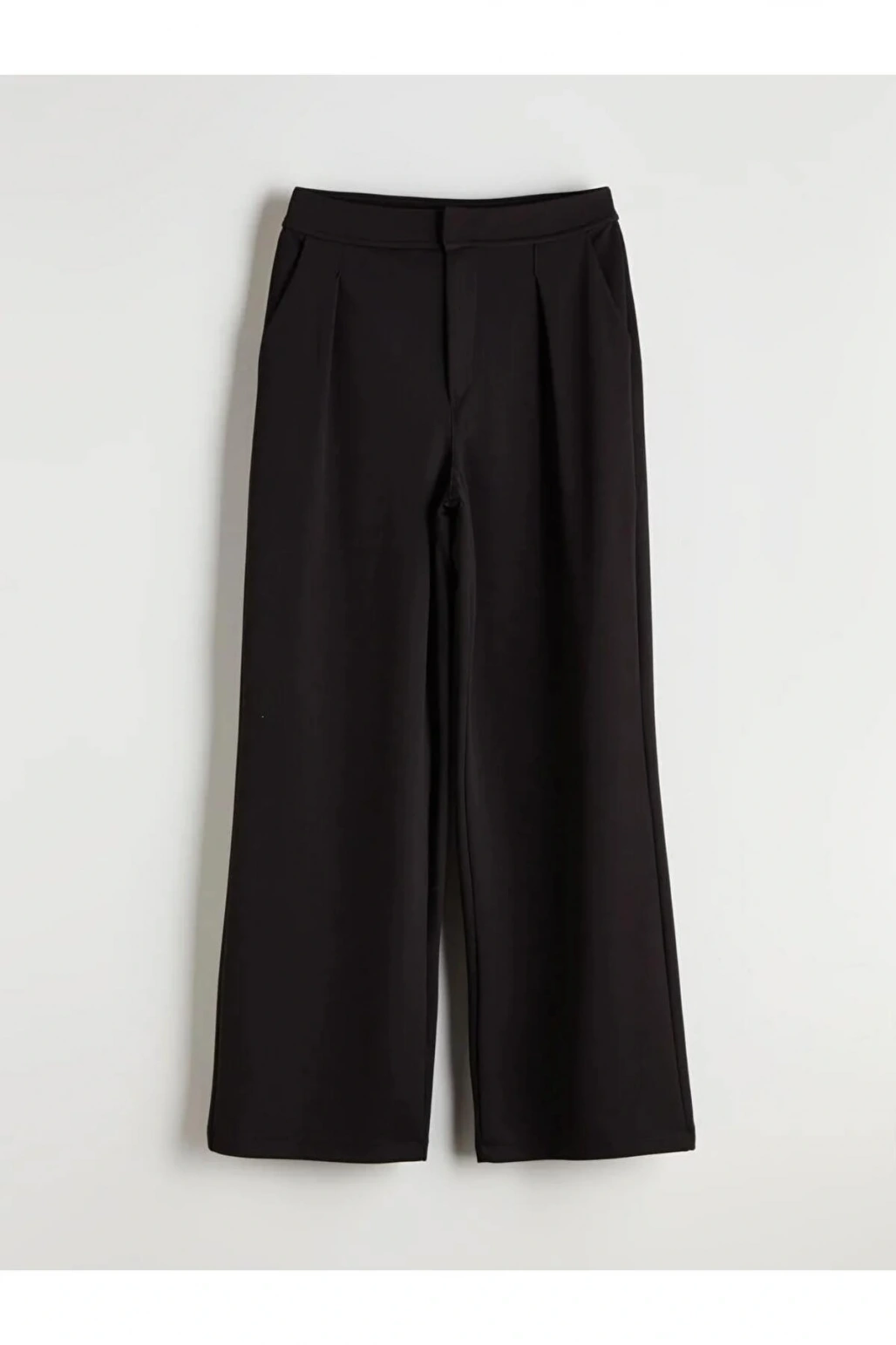 LCW Modest Siyah Loose Fit Pileli Kadın Pantolon