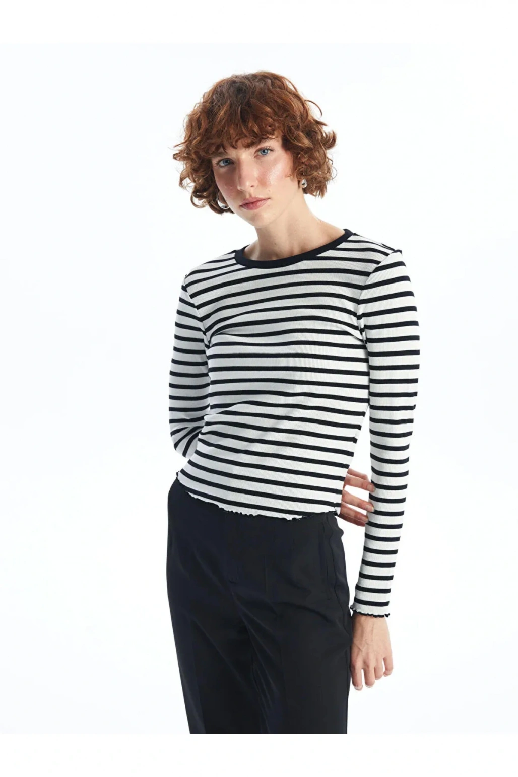 LCW Vision Beyaz Çizgili Bisiklet Yaka Çizgili Kadın Tişört