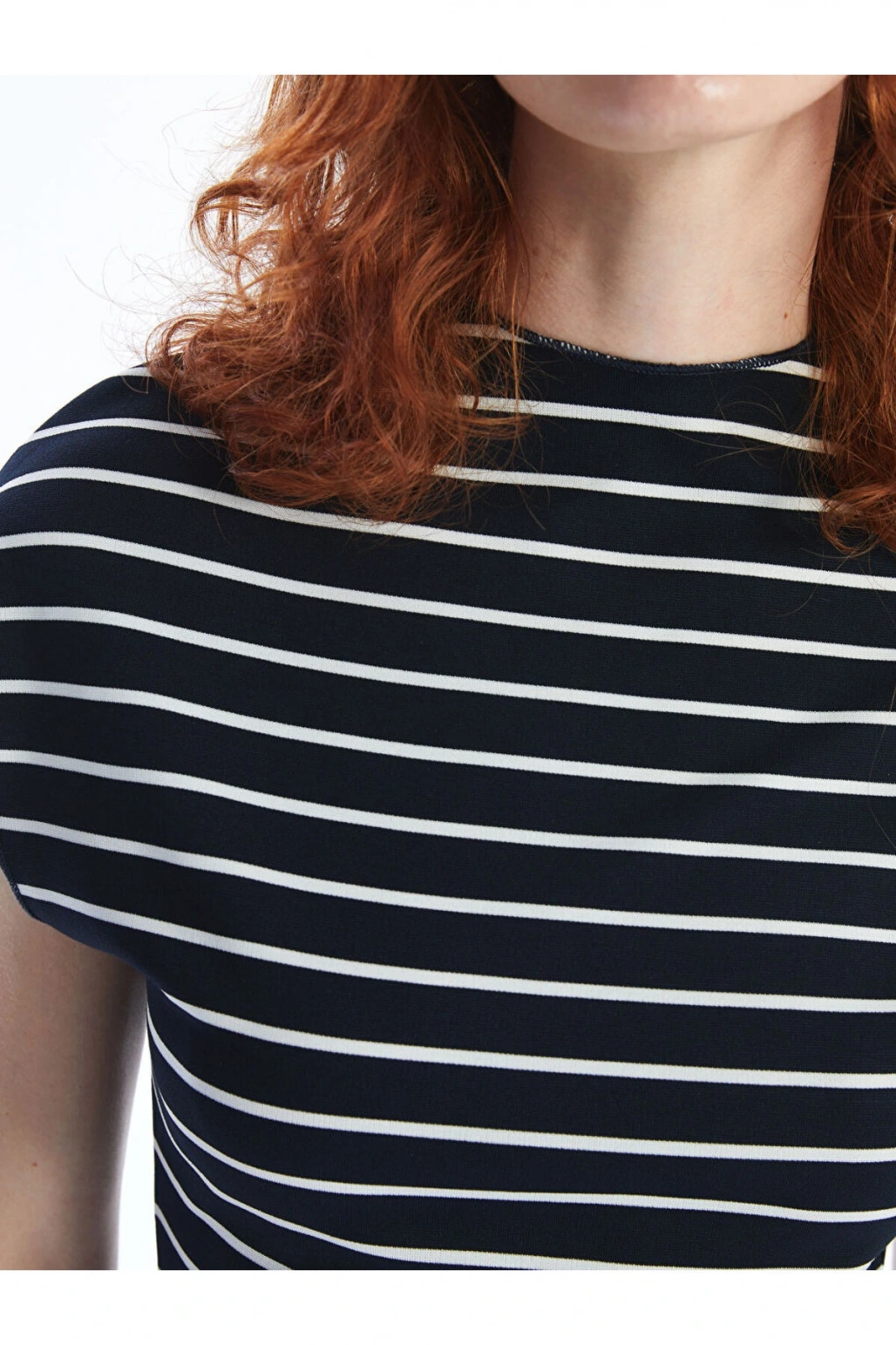 LCW Vision Beyaz Çizgili Dik Yaka Çizgili Kadın Elbise