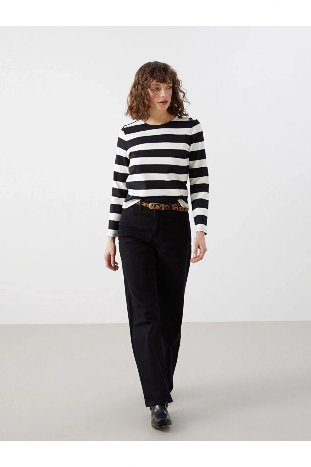 Lcw Vision Bisiklet Yaka Çizgili Kadın Tişört