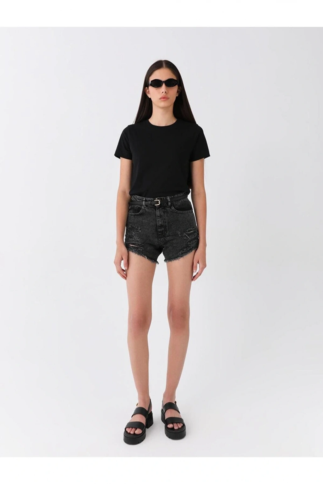 LCW Vision Bisiklet Yaka Düz Kısa Kollu Kadın Tişört