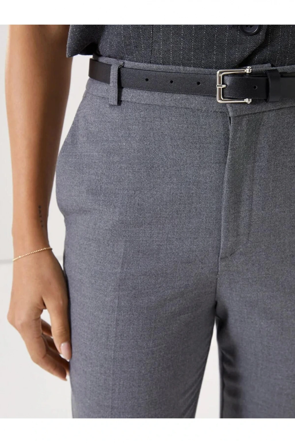 LCW Vision Gri Beli Kemerli Havuç Kesim Kadın Pantolon