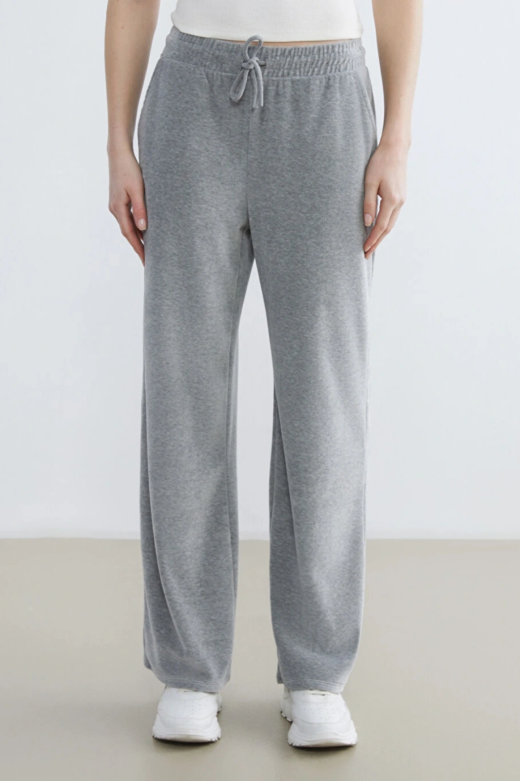 LCW Vision Gri Beli Lastikli Kadife Kadın Eşofman Altı