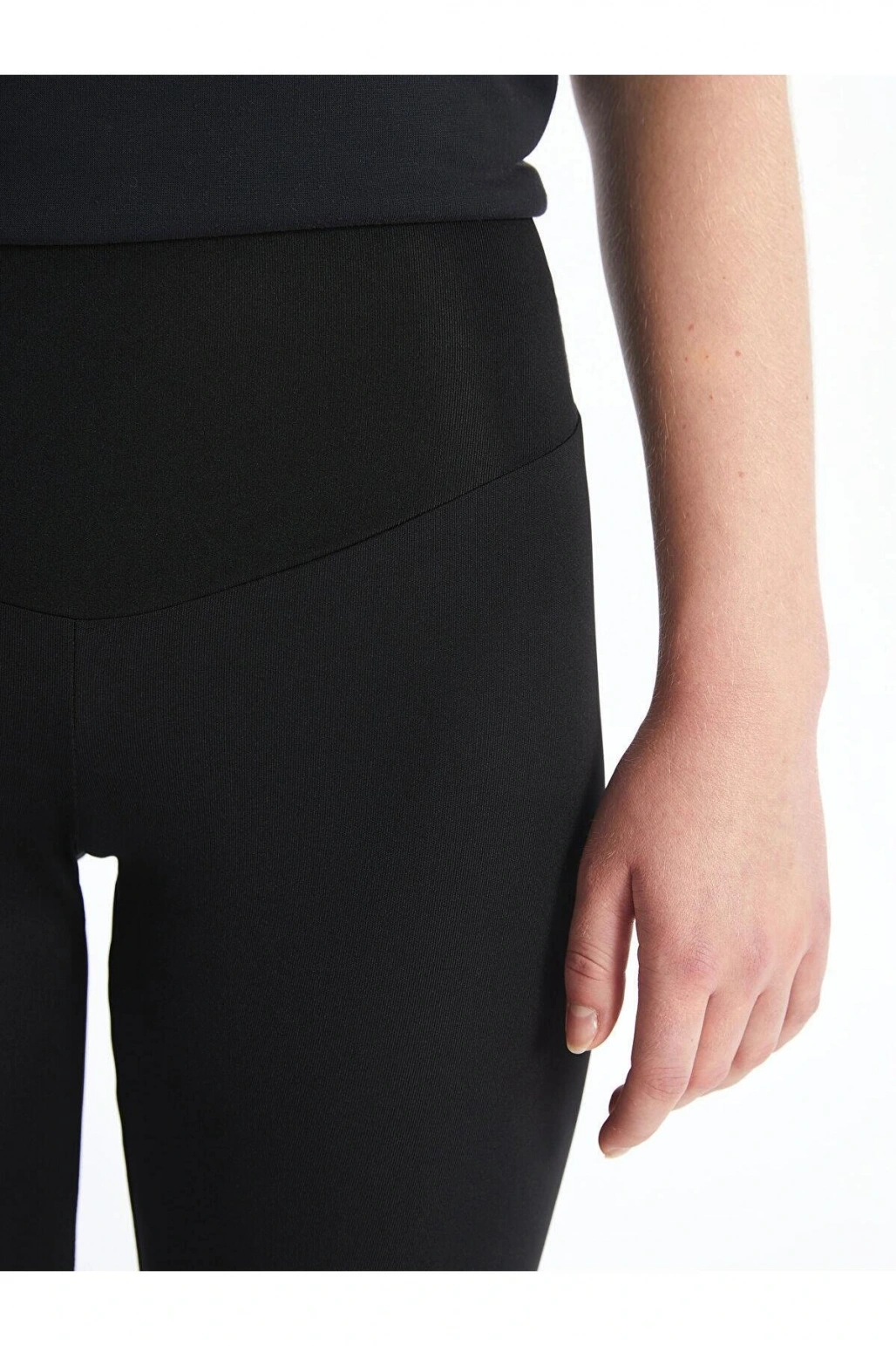 LCW Vision Kadın Beli Lastikli Düz Biker Şort Tayt