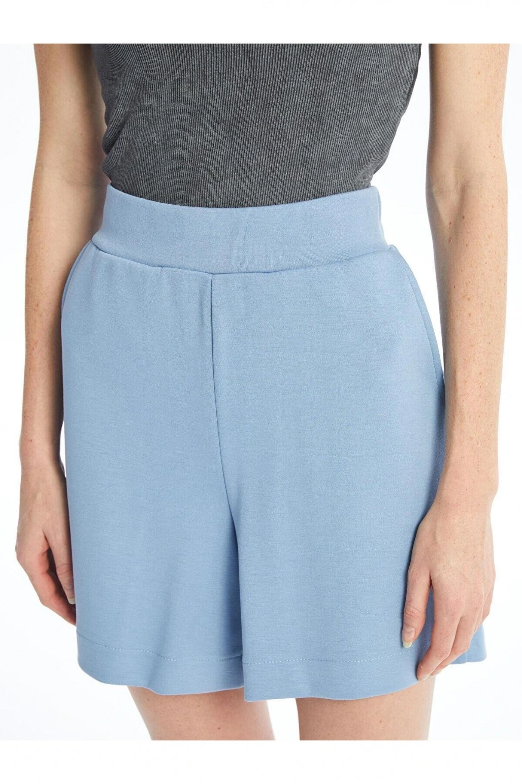 LCW Vision Kadın Beli Lastikli Düz Şort