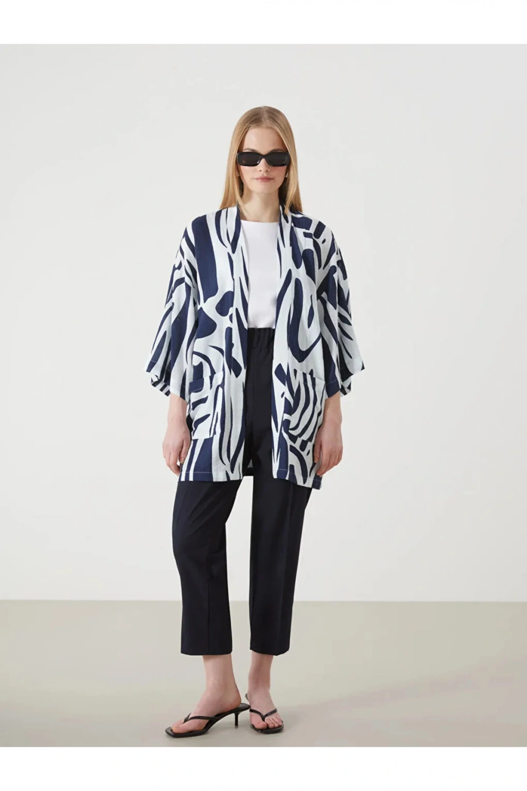 LCW Vision Lacivert Şal Yaka Desenli Keten Görünümlü Kadın Kimono