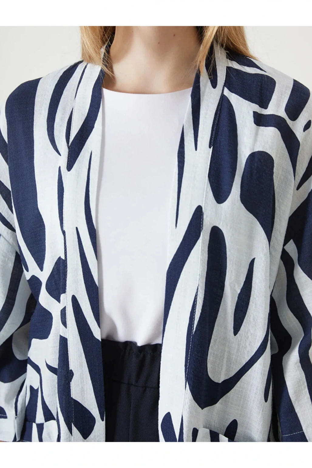 LCW Vision Lacivert Şal Yaka Desenli Keten Görünümlü Kadın Kimono