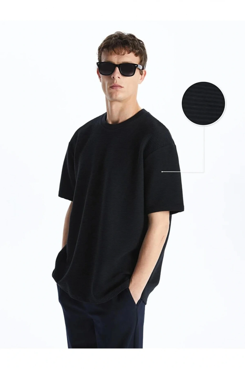 LCW Vision Siyah Bisiklet Yaka Kısa Kollu Erkek Dokulu Tişört  İlk siz değerlendirin