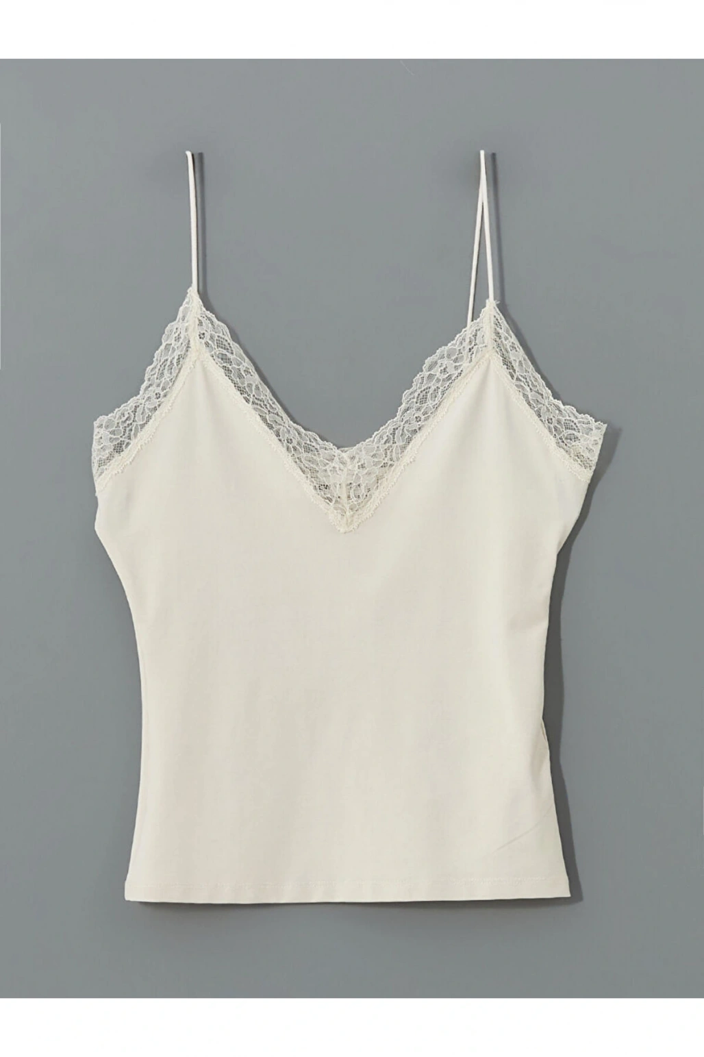 LCW Vision V Yaka Dantel Detaylı Crop Kadın Bluz