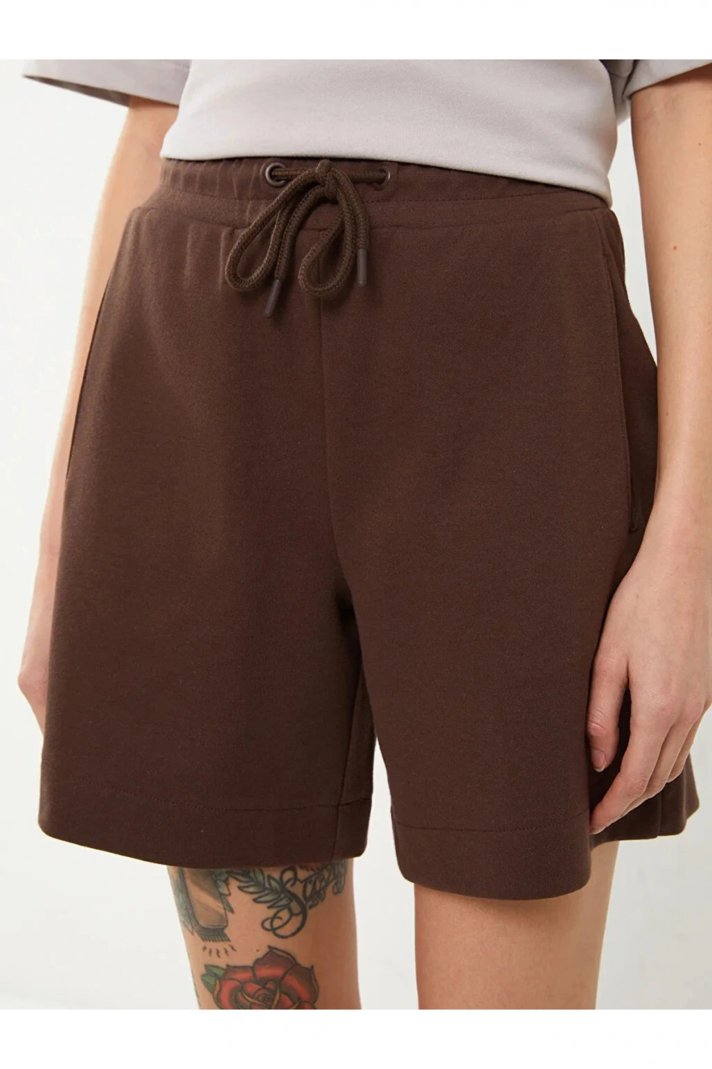 LCW Vision Kahverengi Kadın Beli Lastikli Düz Şort