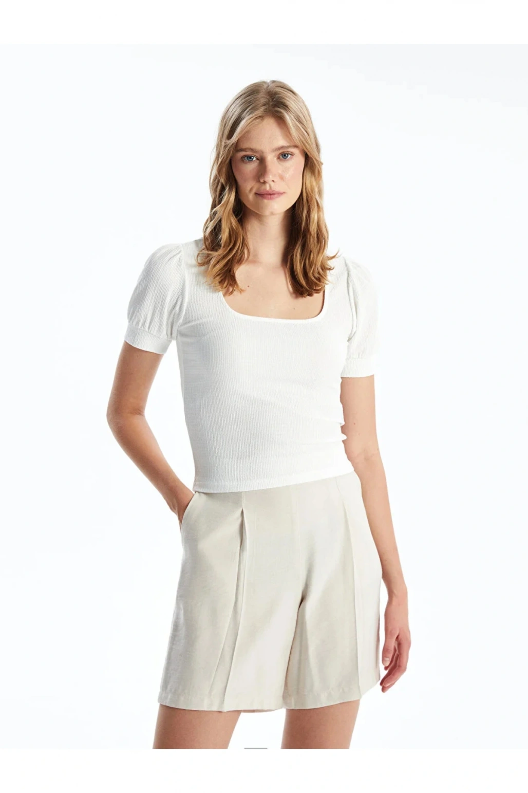 LCW Vision Kare Yaka Düz Kısa Kollu Kadın Bluz